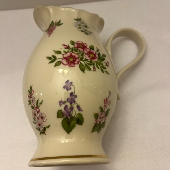 Lenox Constitution Pitcher with Gold Accents - Picture 5 of 14